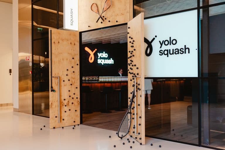 T1 keskuses avati Baltikumi moodsaim squashiklubi Yolo Squash